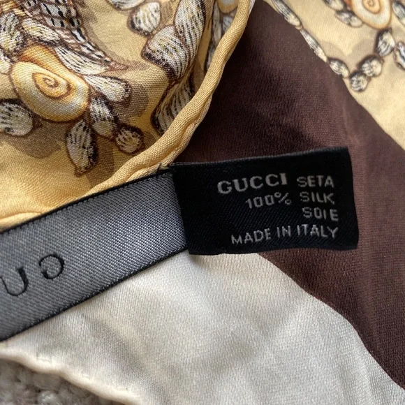 Vintage Gucci Silk Scarf - Picture 3 of 10